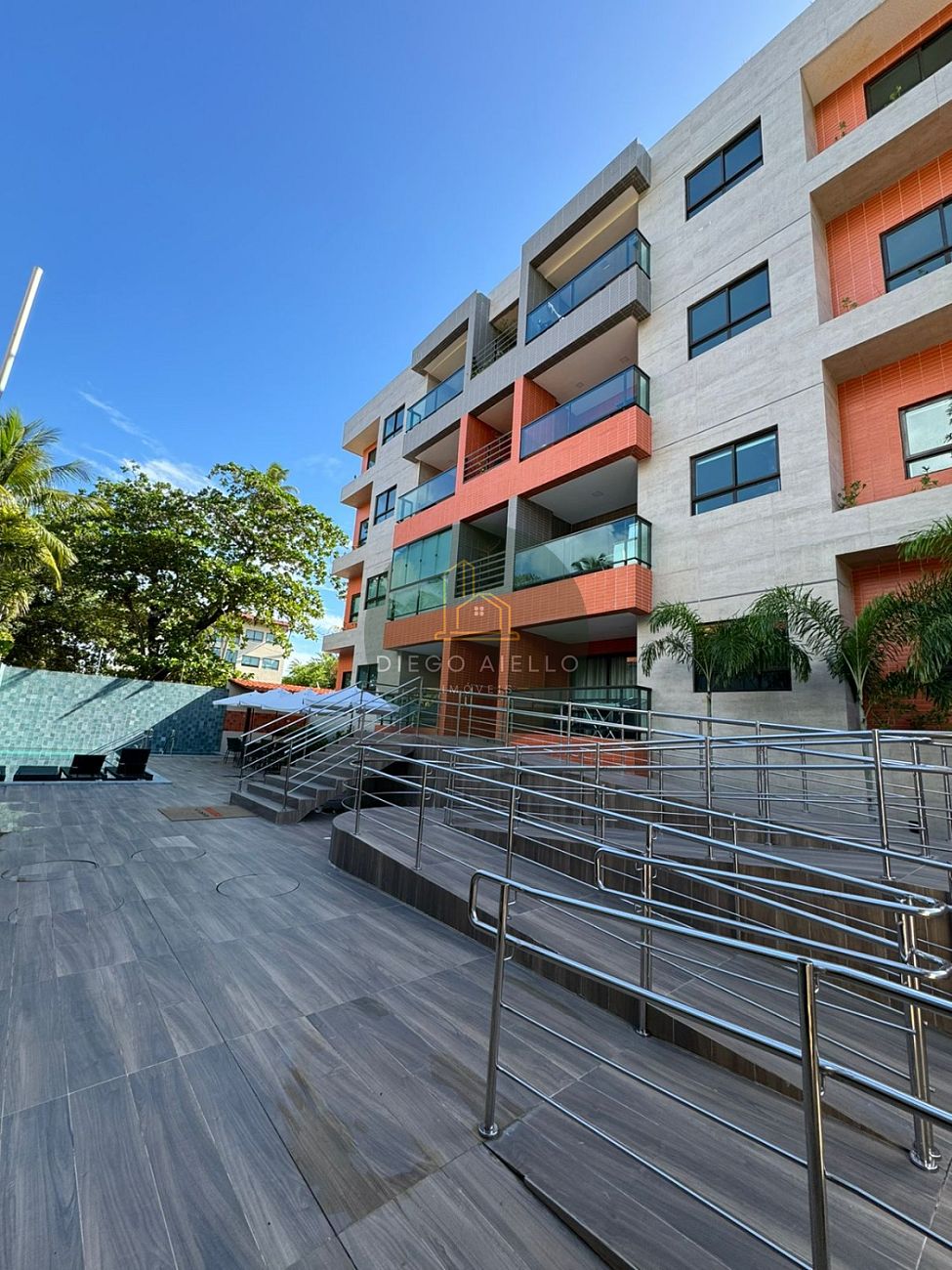 R$800.000,00 Localização privilegiada, Diego Aiello Imóveis WhatsApp 819-91117450.