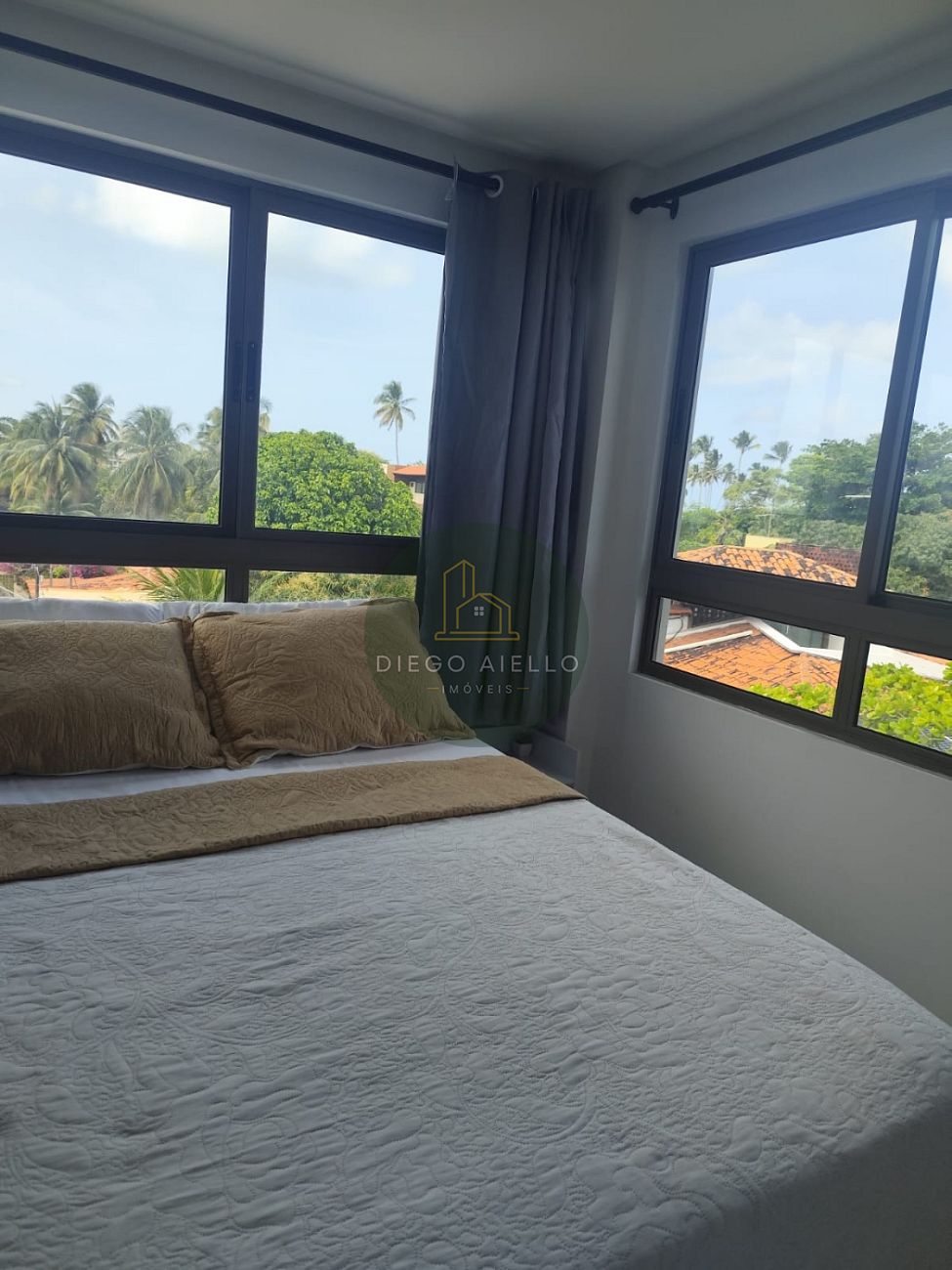 Exelente apartamento á venda todo mobiliado pertinho do mar. Todo mobiliado. (81) 9 9111-7450 Diego Aello Imovéis