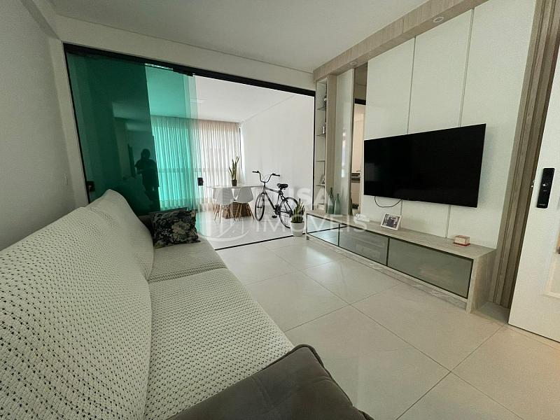 Apartamento mobiliado em Meia Praia, Itapema! 1
