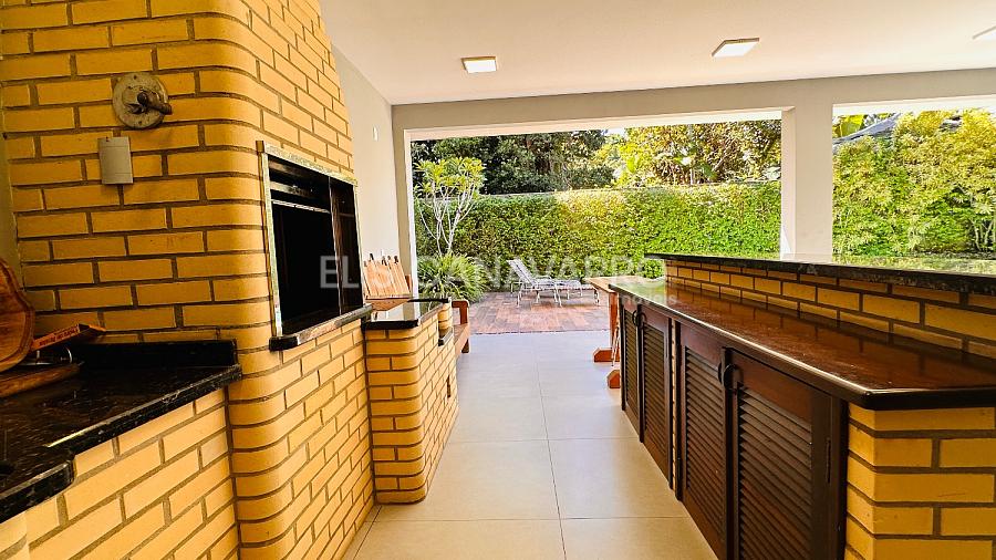 Casa com área de festas e 4 quartos — foto 4