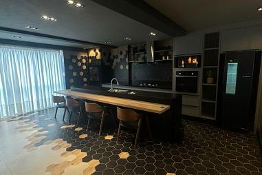 Ilhas Canárias: Cobertura Duplex em Meia Praia, Itapema - SC