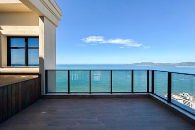 NOAH - Cobertura Triplex, com Vista Mar, Frente Av. Nereu Ramos em Meia Praia, Itapema - SC