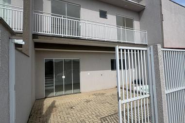 Sobrado Novo Pronto - 2 suítes com Piscina - em Itajuba