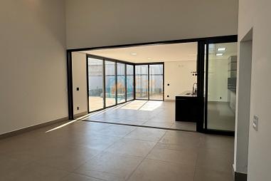 Casa á venda Condomínio Villagio.