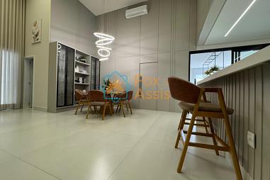 Casa á venda Condomínio Fazenda Santa Lúcia.