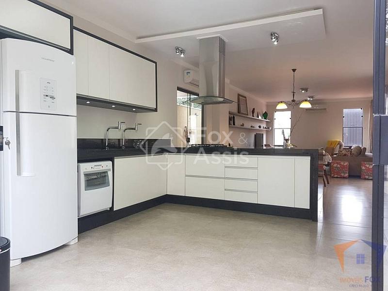 Praia dos Namorados — foto 13