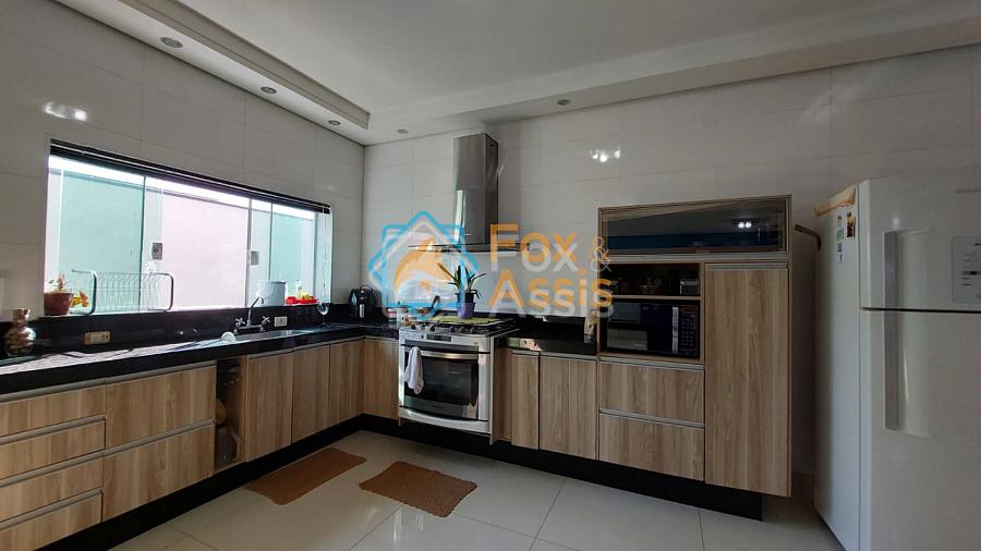 Casa á venda bairro Residencial Rochelle II. — foto 9