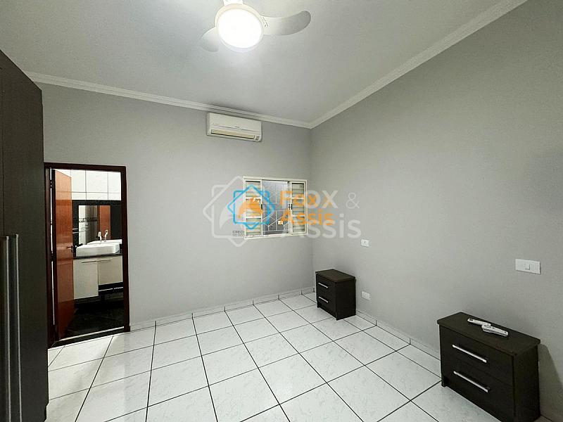 Casa 2 dormitórios sendo 1 Suíte. — foto 18