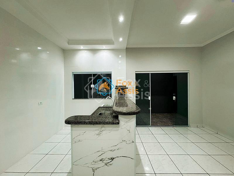 Casa 2 dormitórios sendo 1 Suíte. — foto 9