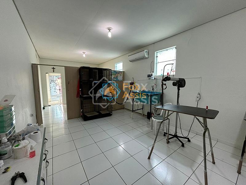 Salão comercial a venda com casa nos fundos — foto 2