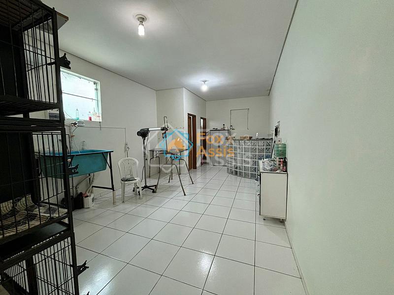 Salão comercial a venda com casa nos fundos — foto 3