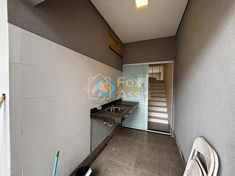 Casa a venda Terras de Santa Barbara. — foto 10