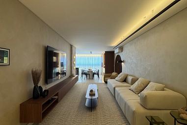 Apartamento mobiliado com 3 suítes na Praia Brava