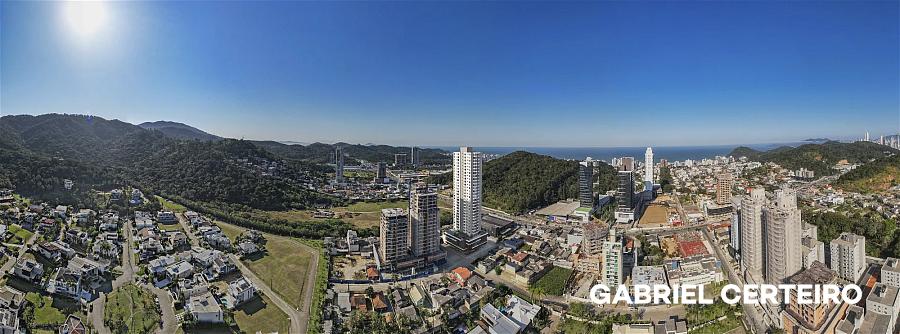 Apartamento com 3 Suítes na Praia Brava — foto 4