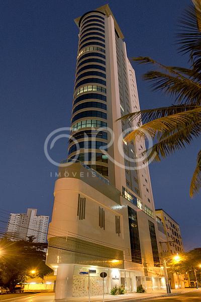 Apartamento no Elegance Tower Residence em Balne�rio Cambori� 1