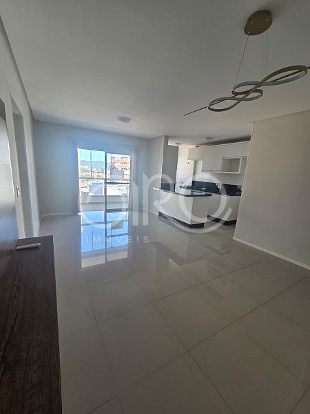 Apartamento no Edif�cio Maria Vit�ria no Tabuleiro em Cambori� 1