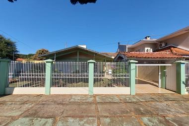 Casa com 5 quartos à venda, 270m², 3 banheiros - Jardim Internorte - Maringá