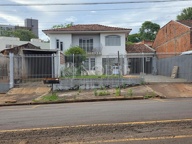 Sobrado na Avenida Monteiro Lobato 1