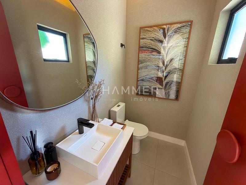 Casa com 3 su�tes Royal Garden 19