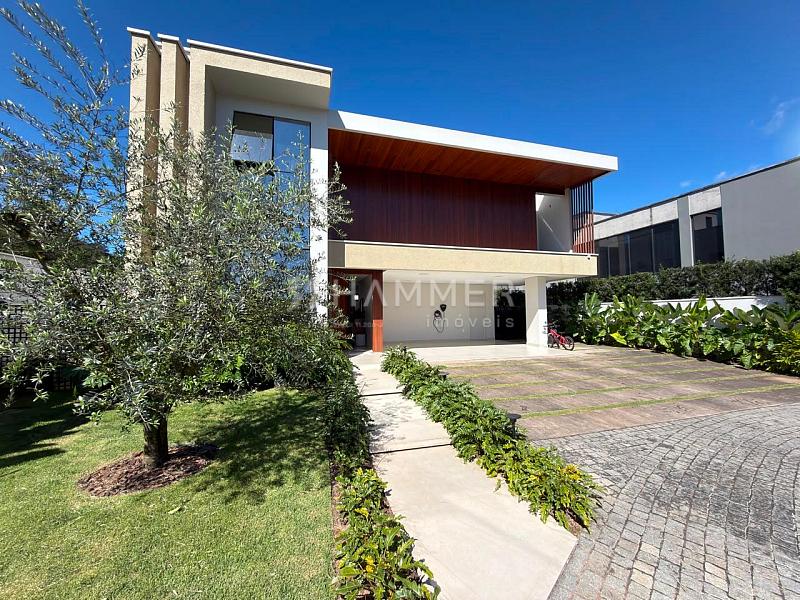 Casa com 3 su�tes Royal Garden 20