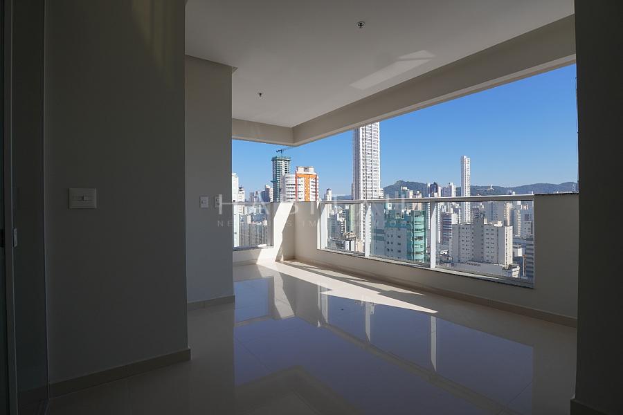 Apartamento � venda no Centro de Balne�rio Cambori� | La Belle Tour Residence 2