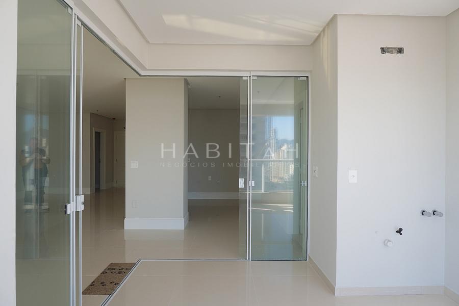 Apartamento � venda no Centro de Balne�rio Cambori� | La Belle Tour Residence 7
