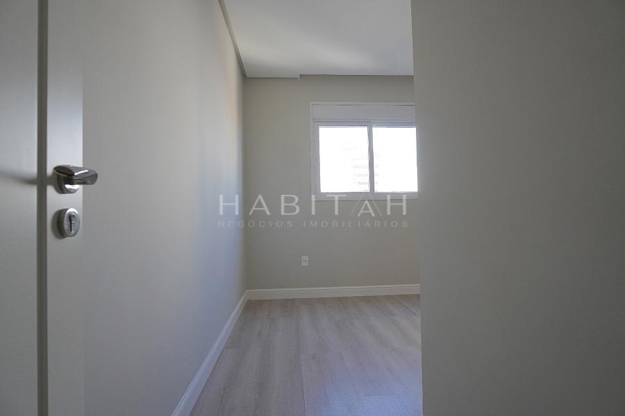 Apartamento � venda no Centro de Balne�rio Cambori� | La Belle Tour Residence 24