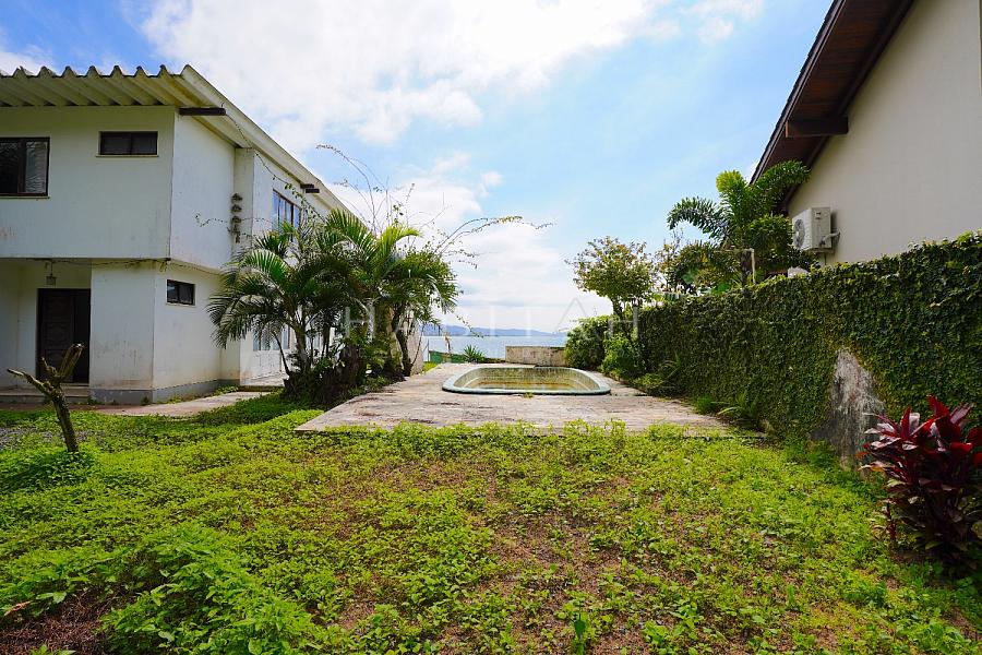 Casa frente mar � venda em Cabe�udas | Itaja� 10