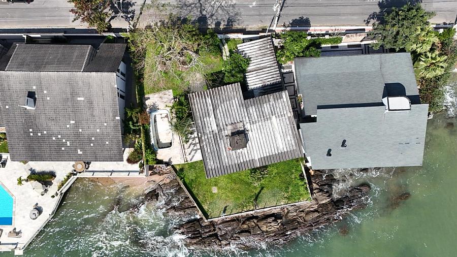 Casa frente mar � venda em Cabe�udas | Itaja� 3