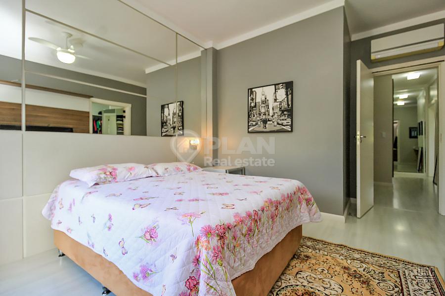 CASA RESIDENCIAL em Porto Alegre - Rio Grande do Sul, Sarandi 3