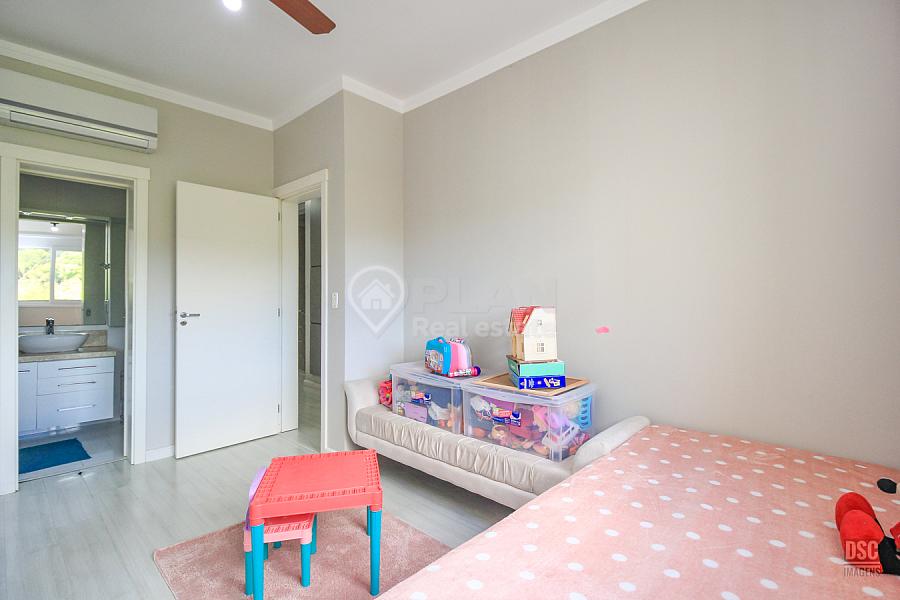 CASA RESIDENCIAL em Porto Alegre - Rio Grande do Sul, Sarandi 32