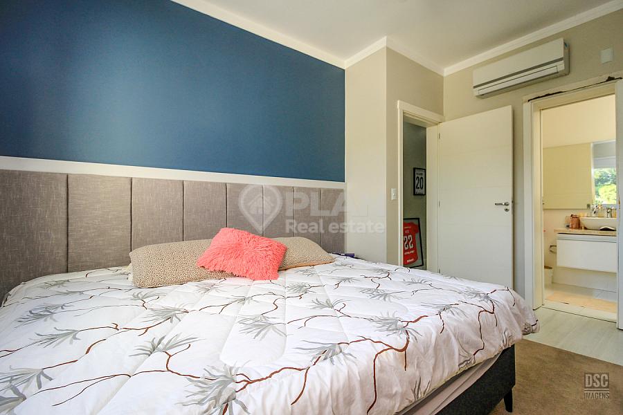 CASA RESIDENCIAL em Porto Alegre - Rio Grande do Sul, Sarandi 48