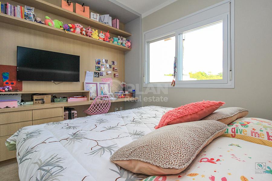 CASA RESIDENCIAL em Porto Alegre - Rio Grande do Sul, Sarandi 50