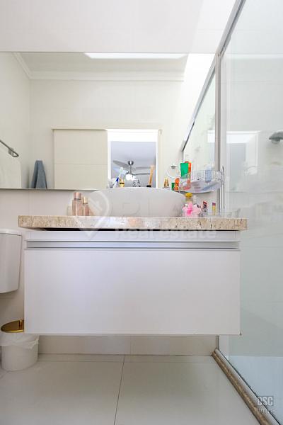 CASA RESIDENCIAL em Porto Alegre - Rio Grande do Sul, Sarandi 53