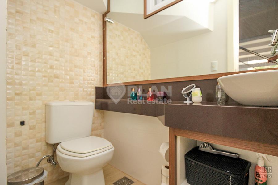 CASA RESIDENCIAL em Porto Alegre - Rio Grande do Sul, Sarandi 55