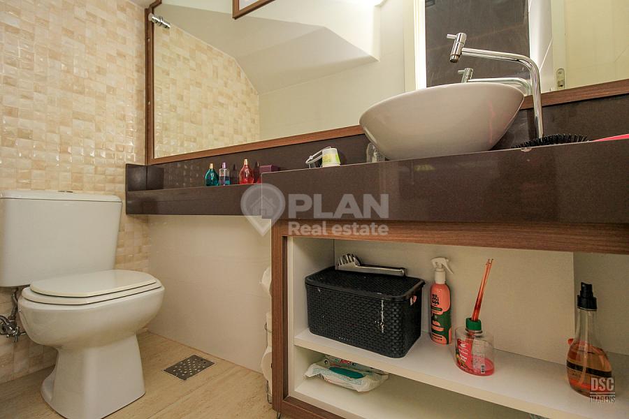 CASA RESIDENCIAL em Porto Alegre - Rio Grande do Sul, Sarandi 57