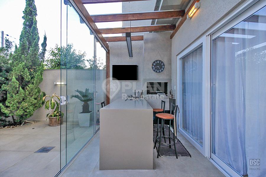 CASA RESIDENCIAL em Porto Alegre - Rio Grande do Sul, Sarandi 74