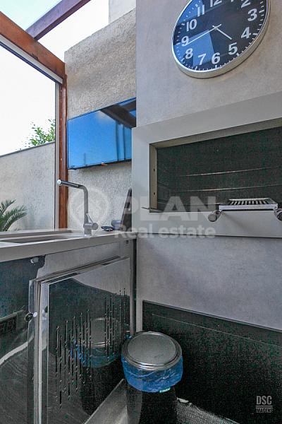 CASA RESIDENCIAL em Porto Alegre - Rio Grande do Sul, Sarandi 75
