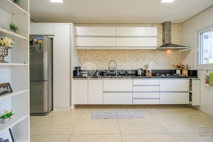 CASA RESIDENCIAL em Porto Alegre - Rio Grande do Sul, Sarandi 78