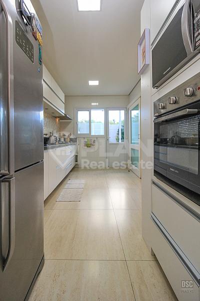 CASA RESIDENCIAL em Porto Alegre - Rio Grande do Sul, Sarandi 92