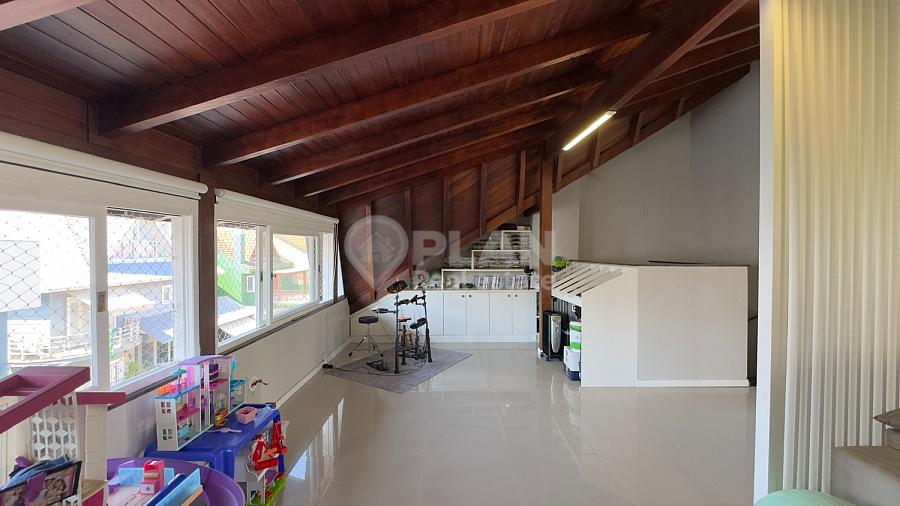 CASA RESIDENCIAL em Porto Alegre - Rio Grande do Sul. 3