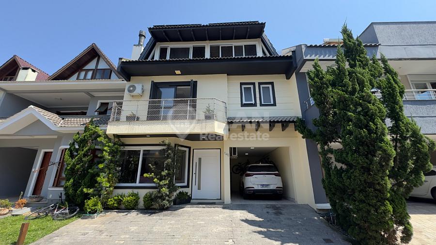 CASA RESIDENCIAL em Porto Alegre - Rio Grande do Sul. 4
