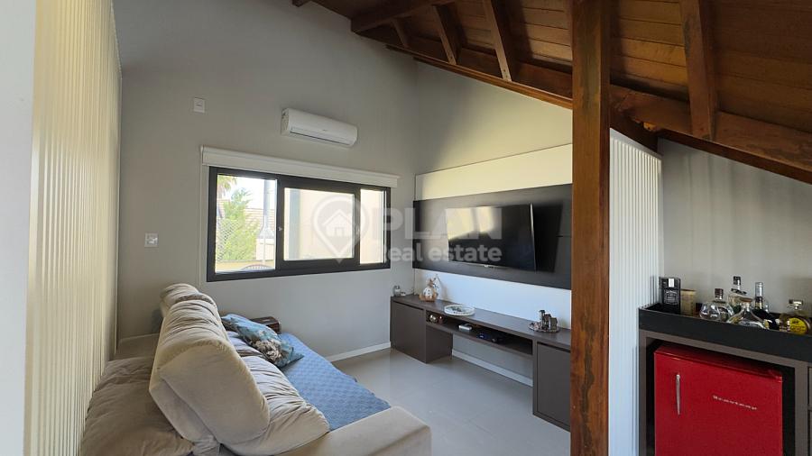 CASA RESIDENCIAL em Porto Alegre - Rio Grande do Sul. 24
