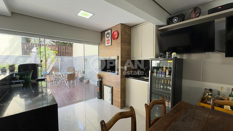CASA RESIDENCIAL em Porto Alegre - Rio Grande do Sul. 28