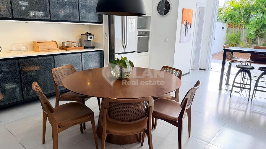Casa mobiliada no Reserva Ecoville: 3 su�tes e piscina aquecida com deck retr�til 2