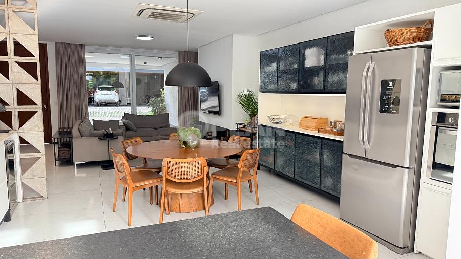 Casa mobiliada no Reserva Ecoville: 3 su�tes e piscina aquecida com deck retr�til 7