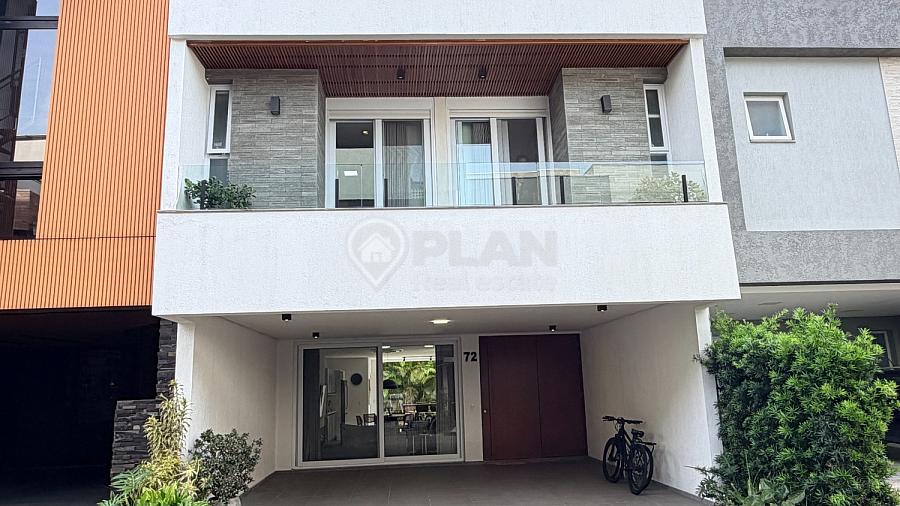 Casa mobiliada no Reserva Ecoville: 3 su�tes e piscina aquecida com deck retr�til 1