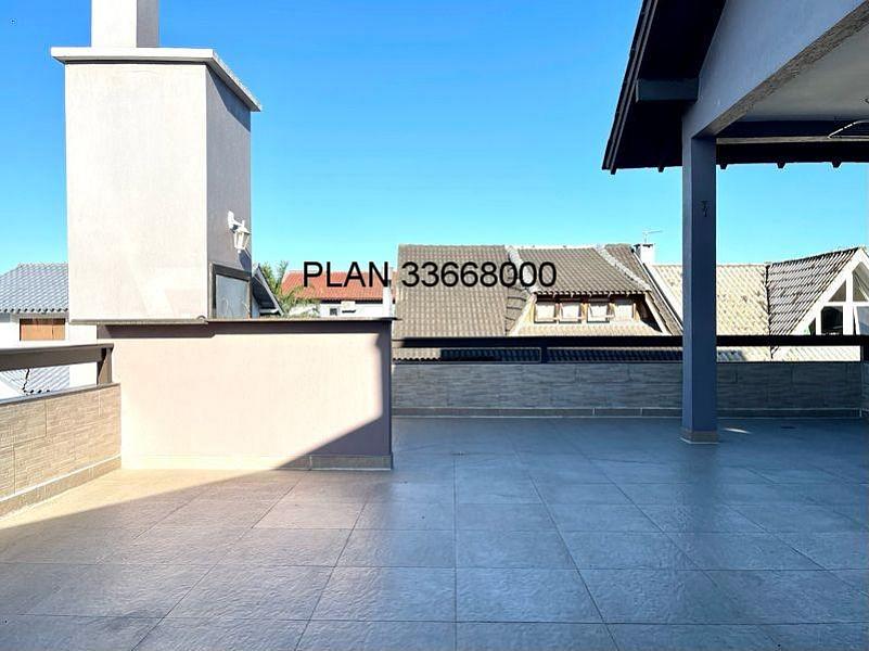 Casa na Avenida Ecoville em Condom�nio com Infra com 04 dormit�rios sendo duas su�tes. 68