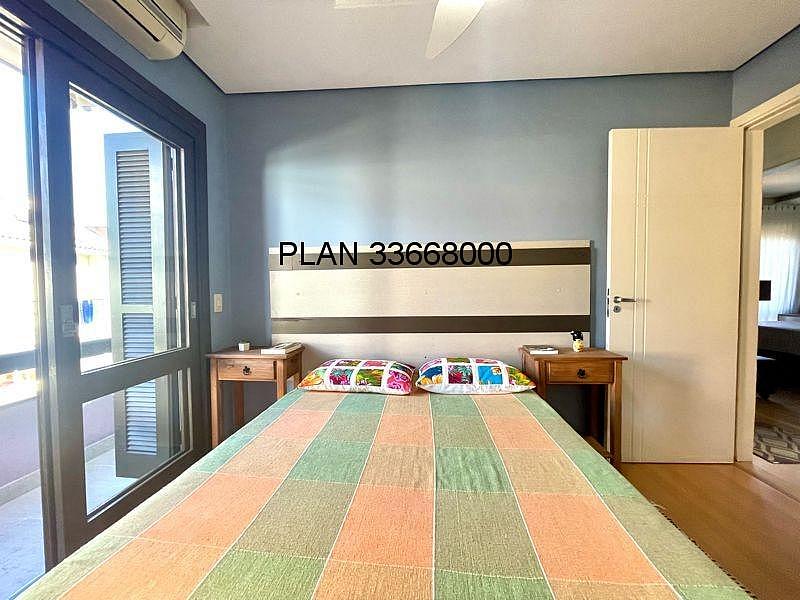 Casa na Avenida Ecoville em Condom�nio com Infra com 04 dormit�rios sendo duas su�tes. 45