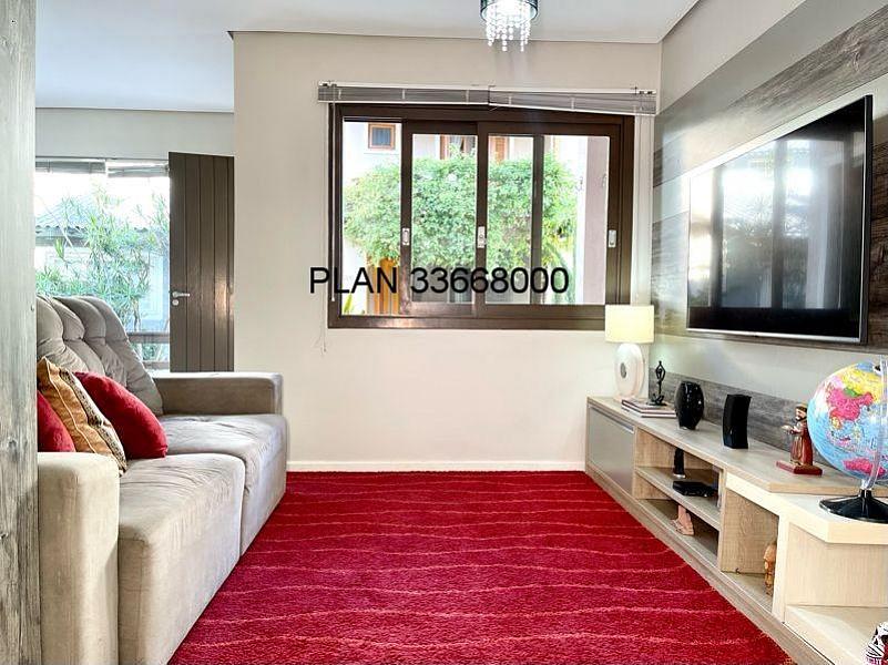 Casa na Avenida Ecoville em Condom�nio com Infra com 04 dormit�rios sendo duas su�tes. 20